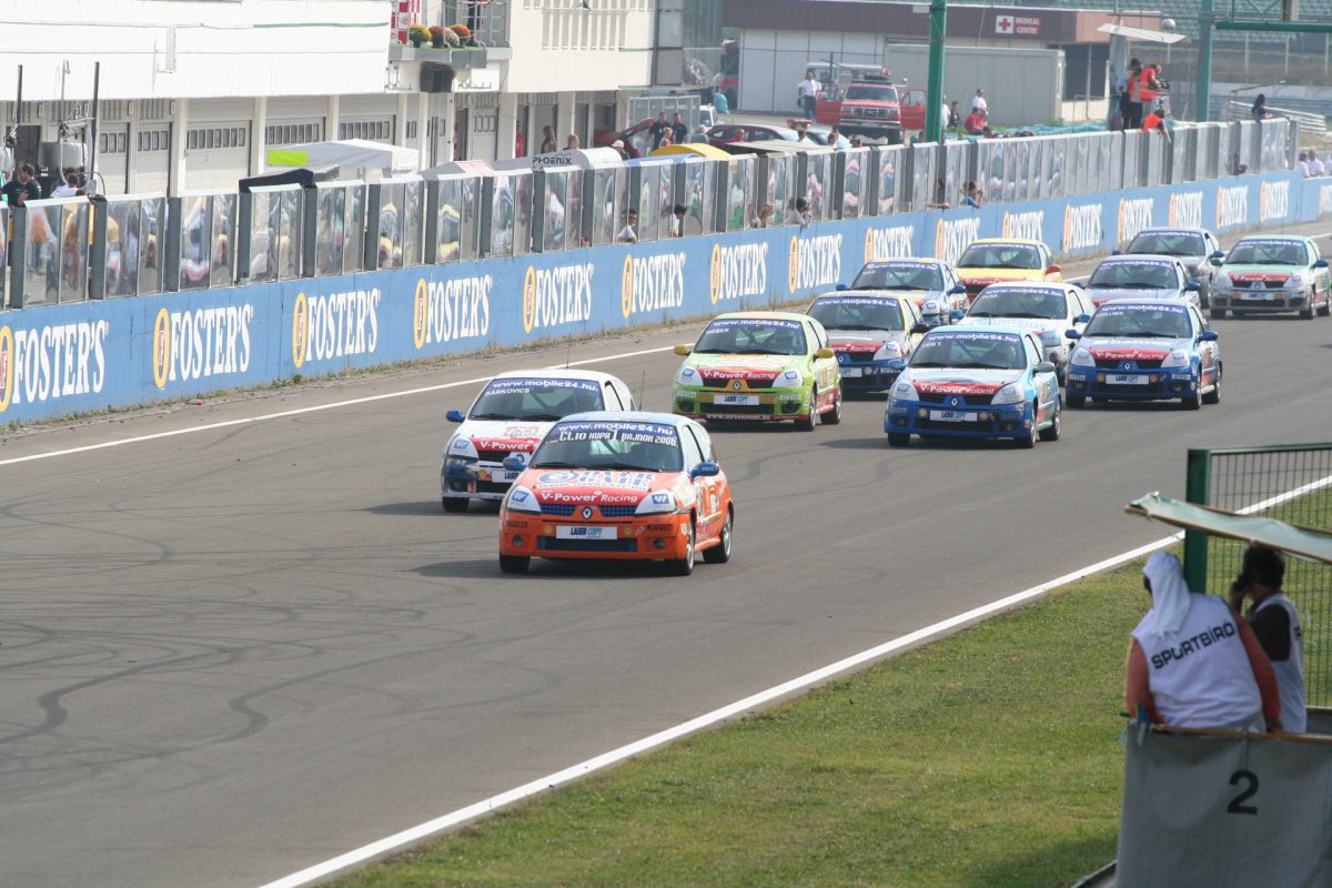 Norbert Kiss leads - Photo by Balázs Csizik